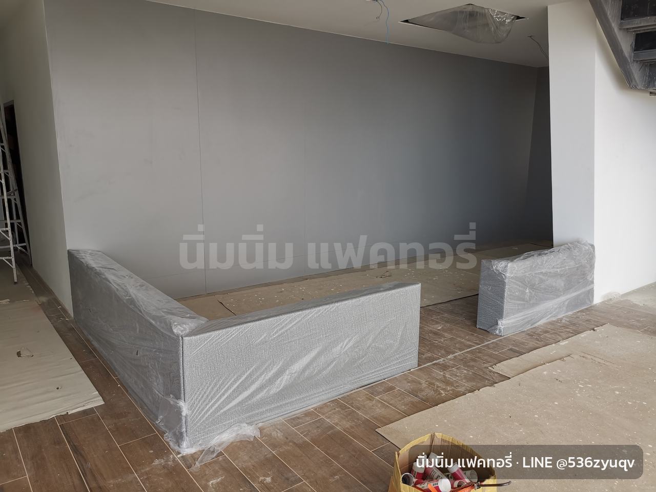 โชว์รูมรถยนต์ · ที่นั่งบุนุ่ม ติดตั้งเสร็จ